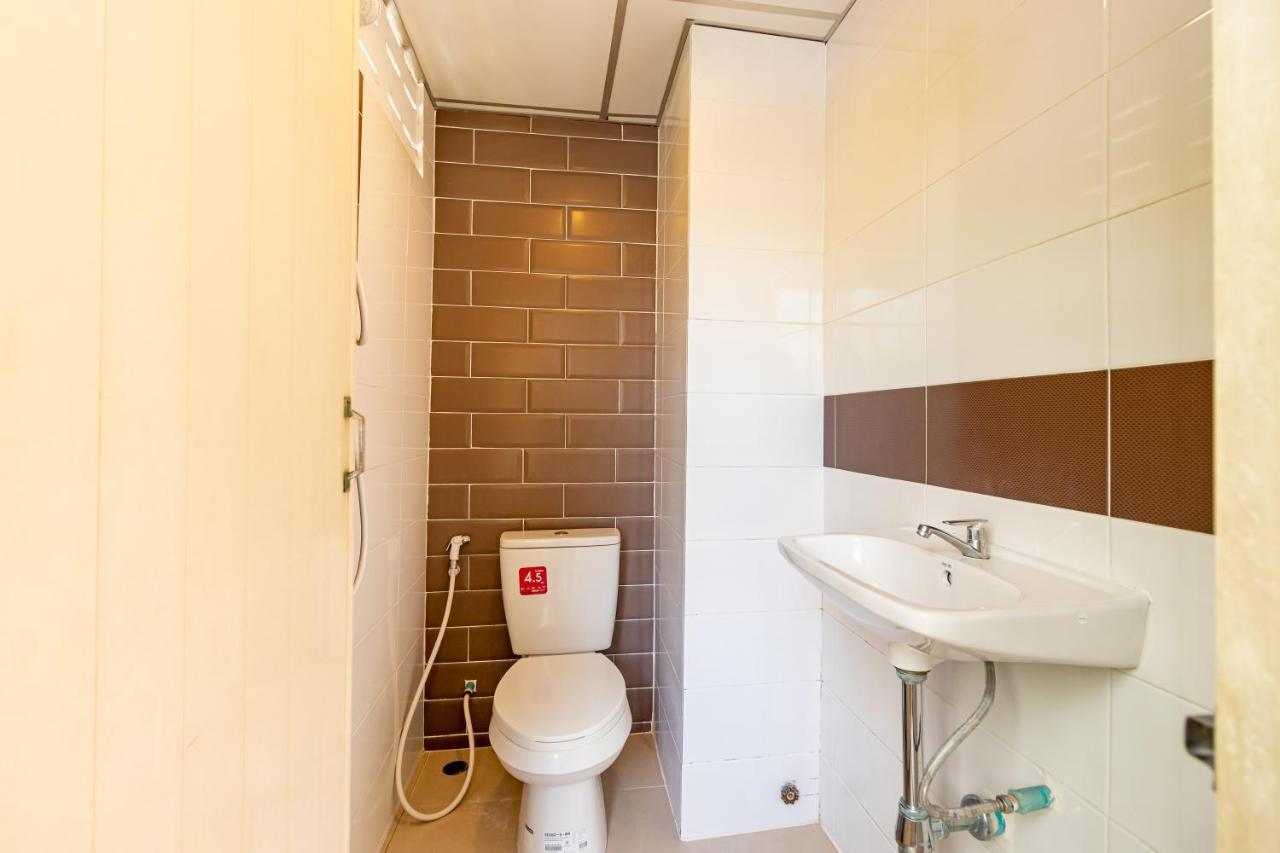 Alanda Hotel & Apartment Bangkok Esterno foto
